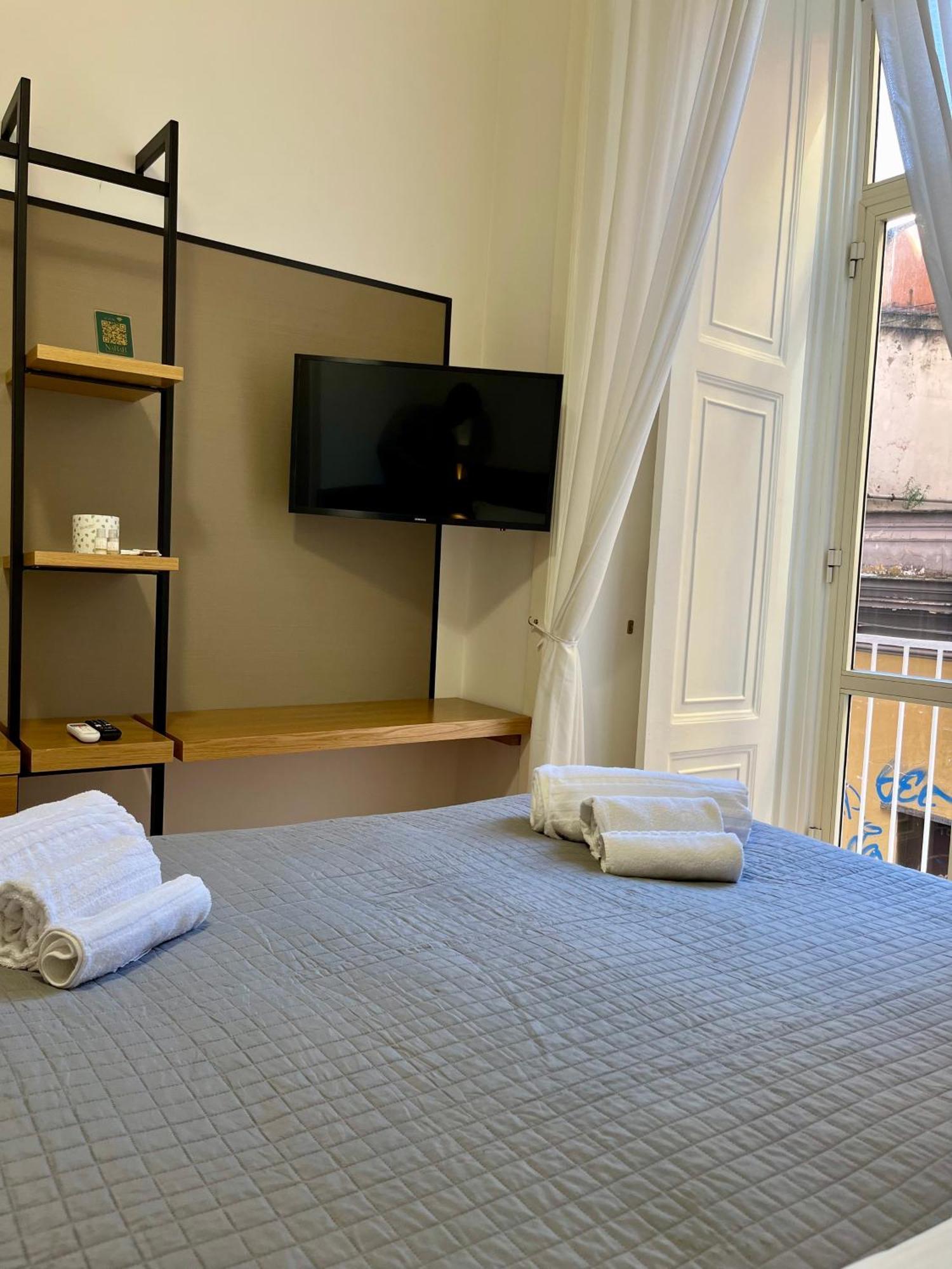 Nabab-Napoli Bed And Breakfast Bagian luar foto