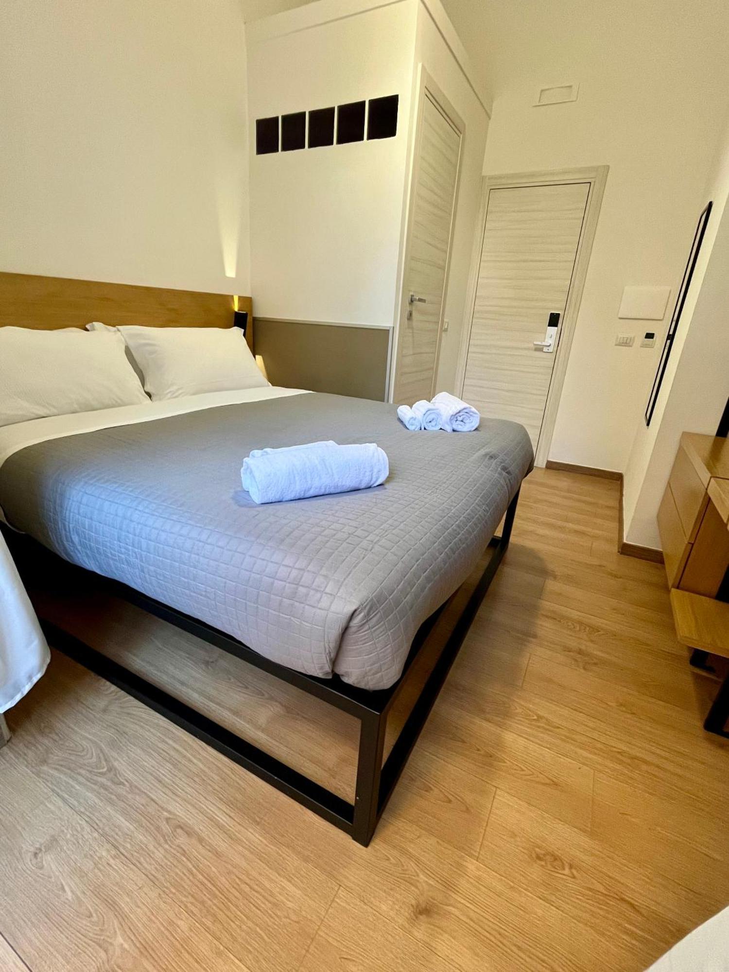 Nabab-Napoli Bed And Breakfast Bagian luar foto