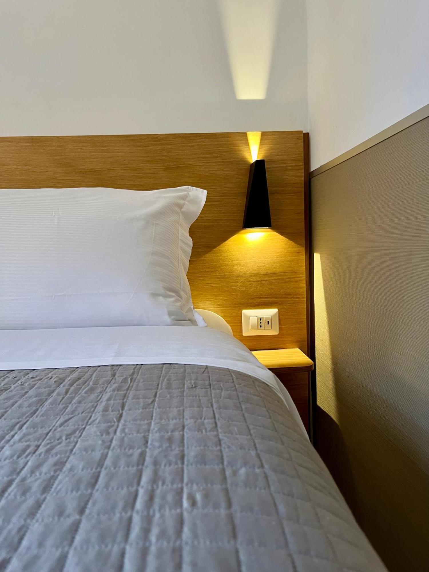 Nabab-Napoli Bed And Breakfast Bagian luar foto
