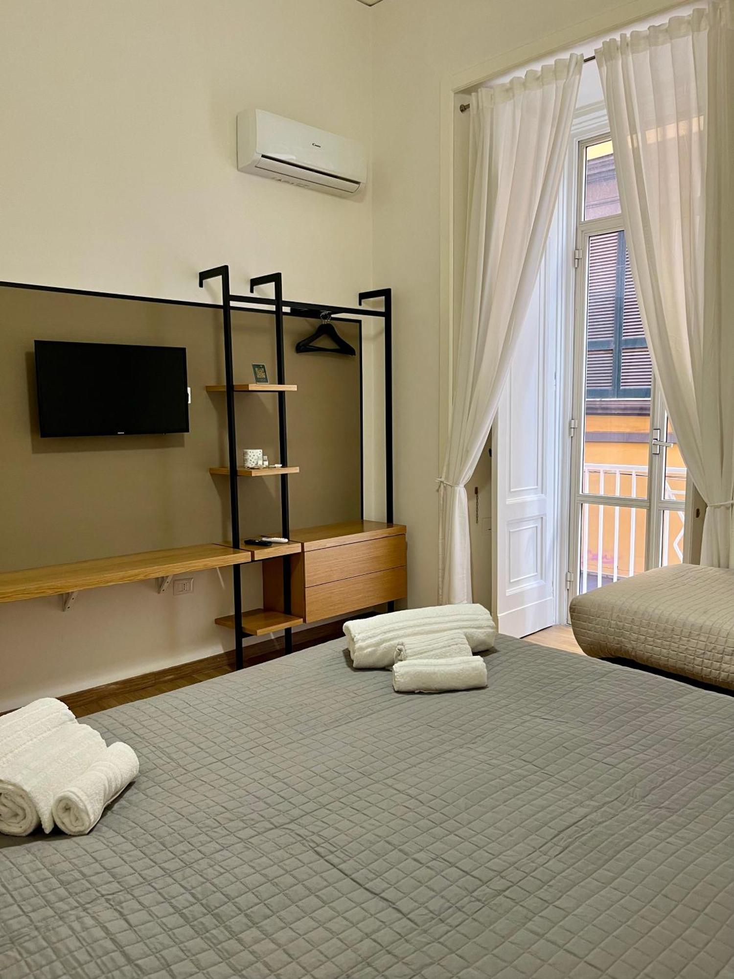 Nabab-Napoli Bed And Breakfast Bagian luar foto
